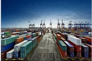 تجارت ۱۷ میلیارد دلاری ایران/ واردات و صادرات برابر شد