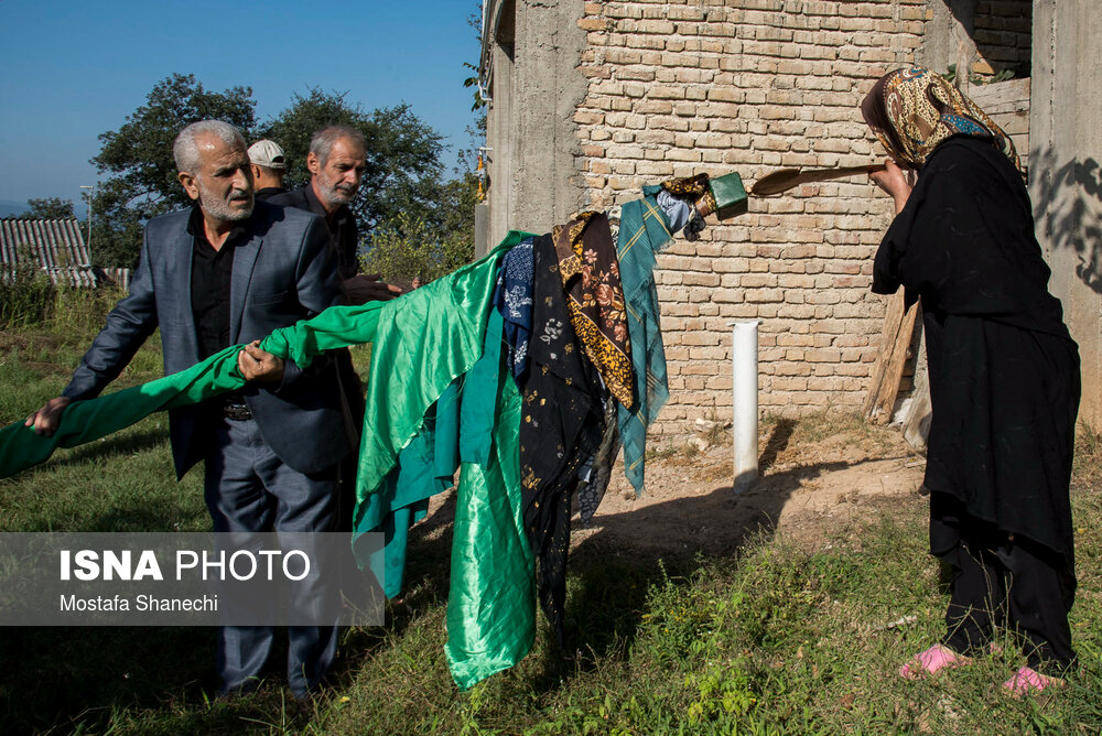 آیین علم گردانی در روستای «کنت» بهشهر استان مازندران