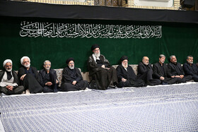 سوگواری شب عاشورای حسینی(ع) با حضور مقام معظم رهبری