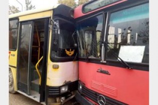 جزئیات تصادف 2 اتوبوس حامل دانشجویان دختر در یاسوج