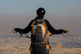 پرواز تمرینی پاراگلایدر در ارتفاعات جنوبی مشهد
