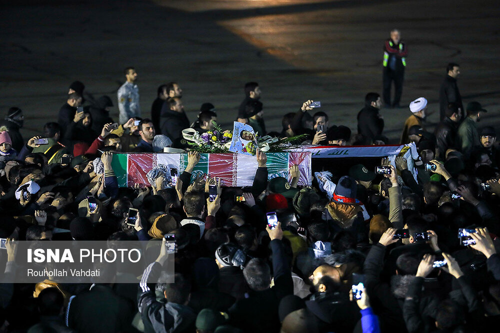 مراسم استقبال از پیکر شهدای مقاومت در فرودگاه قدر تهران