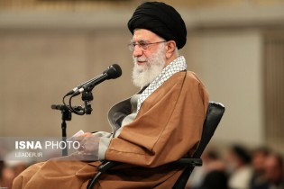 العربیه: رهبر ایران ترور ژنرال سلیمانی را"بزدلانه" توصیف کرد