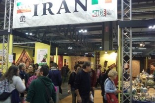 ایران در هیچ کشوری «دفتر اطلاع‌رسانی گردشگری» ندارد
