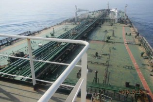 آمریکا در صدد ممانعت از ذخیره‌سازی نفت ایران در بنادر و نفت‌کش‌ها