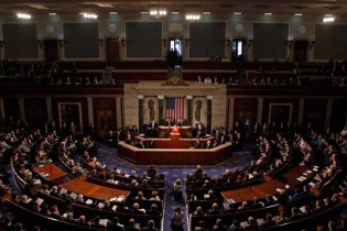 مجلس نمایندگان آمریکا درباره طرح محدودیت اختیارات جنگی ترامپ علیه ایران تصمیم‌ می‌گیرد