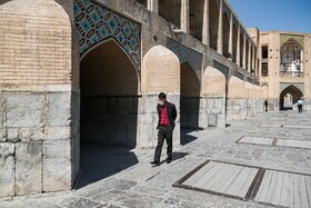 وضعیت «پل خواجو اصفهان»  در پی شیوع ویروس کرونا چند روز مانده به نوروز 99