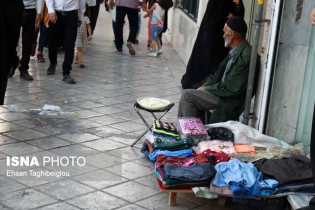 اهدای ۱۰۰ کارت هدیه یک میلیونی به بساط گستران منطقه ۹ تهران