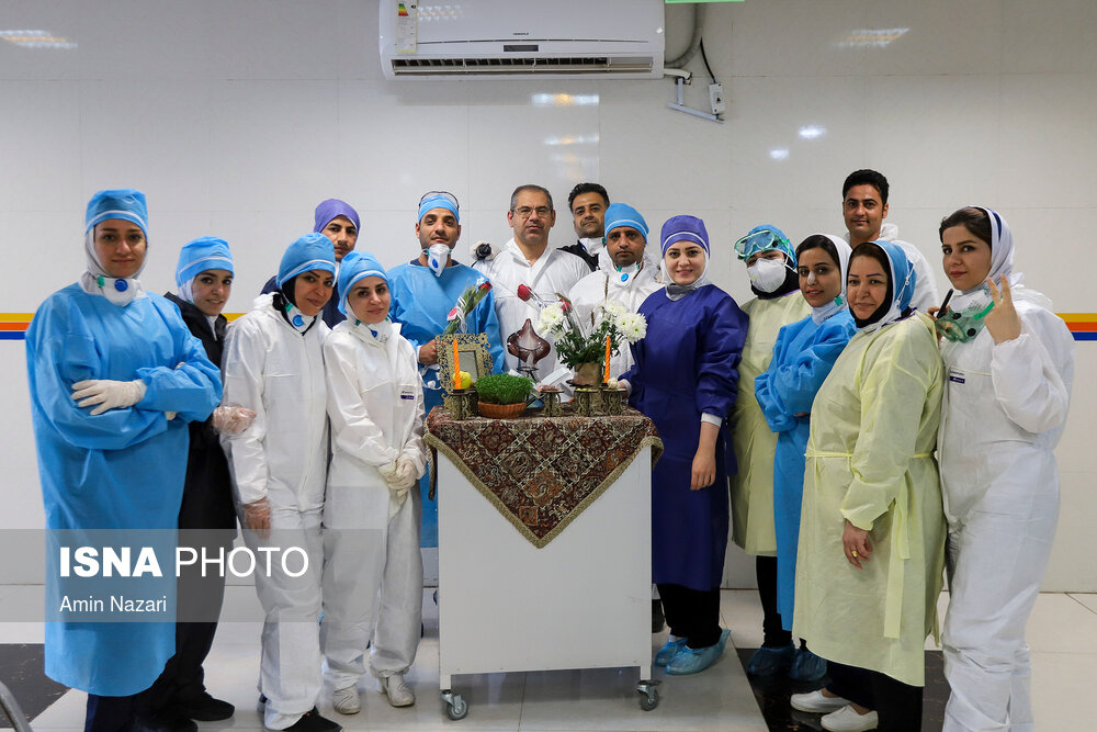 لحظه تحویل سال در بیمارستان رازی اهواز، خط مقدم کرونا در خوزستان