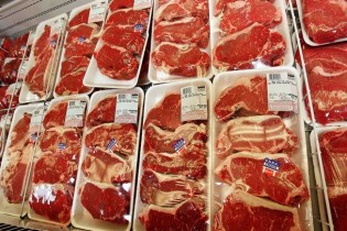 فروش گوشت تنظیم بازار ویژه ماه رمضان/قیمت هرکیلوگرم؛ ۴۲ هزارتومان