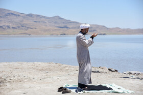 در حاشیه بازدید رییس سازمان برنامه و بودجه و رییس سازمان حفاظت محیط زیست از دریاچه ارومیه