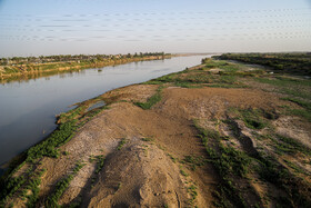 کارون روزگاری یکی از پر آب ترین رود های کشور بوده است که اخیرا درسطح آن خشکی های زیادی بوجود آمده است.