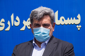 پیروز حناچی شهردار تهران در رونمایی از ۴۰ دستگاه جمع‌آوری زباله‌های بیمارستانی