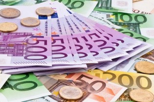 جزئیات نرخ رسمی ۴۷ ارز/ قیمت یورو افزایش و پوند کاهش یافت