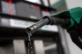 اختصاص سهمیه اعتباری بنزین به خودروهای باری و مسافری در گرو ثبت نام در سامانه
