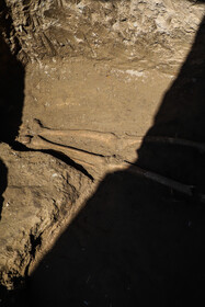 کشف اسکلت یک زن متعلق به دوره اشکانی در تپه اشرف اصفهان