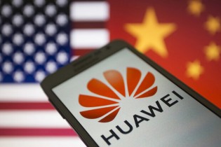 پکن: آمریکا تحریم غیرقانونی شرکت‌های چینی را متوقف کند
