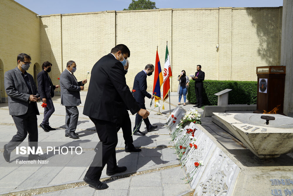 مراسم یادبود صد و ششمین  سالگرد "نسل‌کشی" ارامنه - اصفهان
