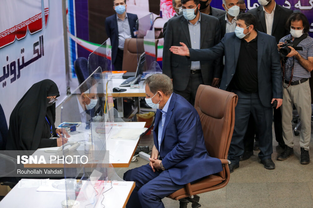 حضور اسحاق جهانگیری در پنجمین روز ثبت‌نام داوطلبان انتخابات ریاست جمهوری ۱۴۰۰