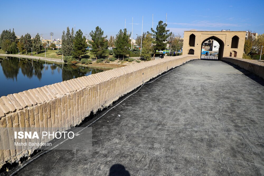 عایق‌بندی عرشه پل تاریخی شهرستان اصفهان با قیروگونی