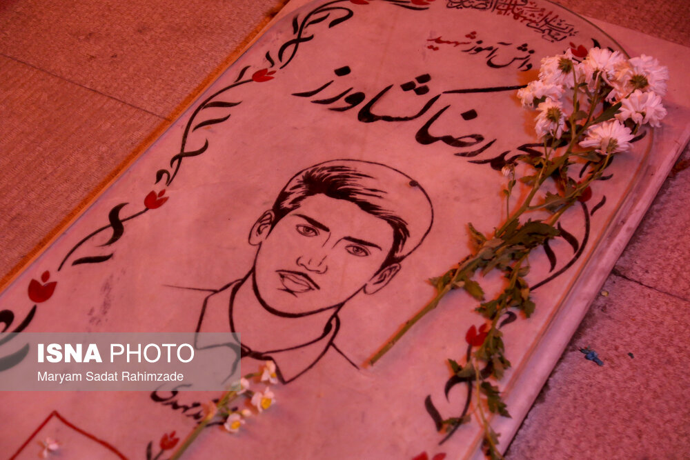 تجمع مردم شیراز در محکومیت اقدام تروریستی در کرمان