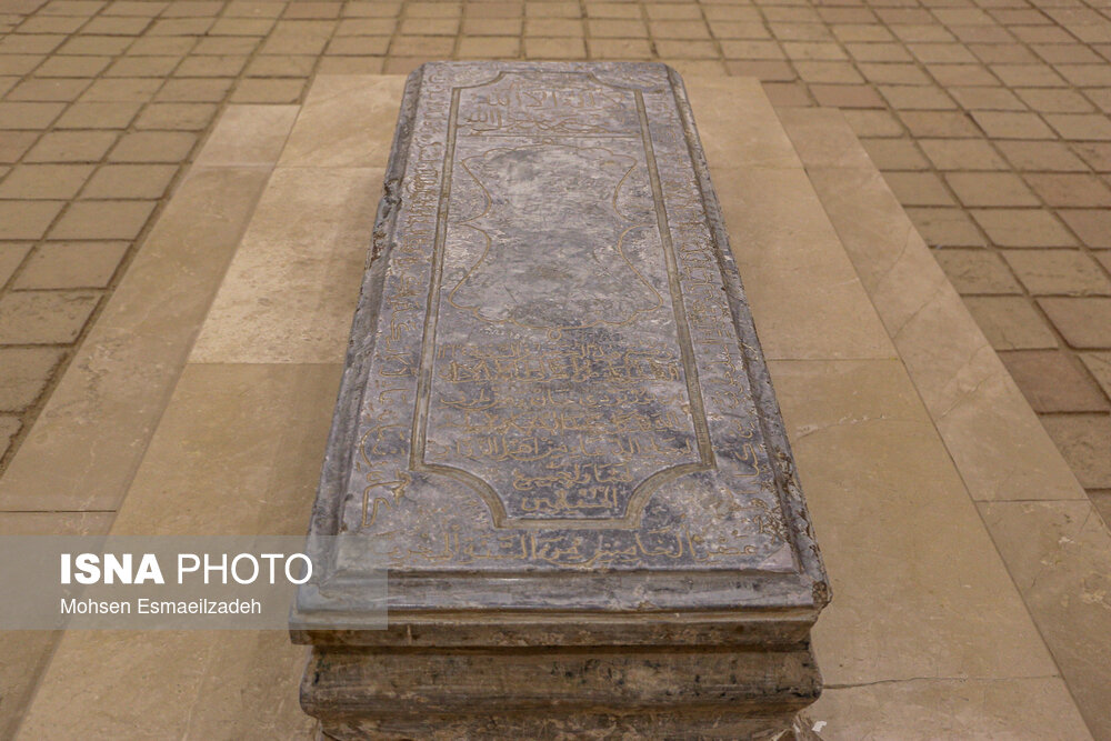 مقبره سلطان احمد سنجر فرمانروای سلجوقیان در شهر قدیم مرو در ترکمنستان واقع شده‌است. احمد سنجر نهمین سلطان امپراتوری سلجوقیان بود و تا زمان مرگش در سال بر آن حکومت کرد. سلطان سنجر را واپسين سلطان مقتدر سلجوقی می‌دانند