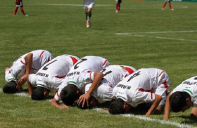 جادوگر فوتبال: جادوگر نیستم، فرا انسانم!/میتوانم ایران را به تیمی مطرح در جهان تبدیل کنم!