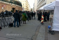 انتظار خبرنگاران مقابل هتل محل برگزاری مذاکرات هسته ای