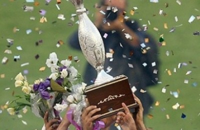 نفت سوخت، تراکتور آتش گرفت و سپاهان قهرمان شد/ استقلال خوزستان مشروط شد