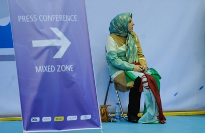 11زنی که جمعه در ورزشگاه آزادی بودند