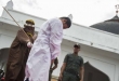 (تصاویر) مجازات شلاق در ملاء عام در «آچه»  <img src="/images/picture_icon.gif" width="16" height="13" border="0" align="top">