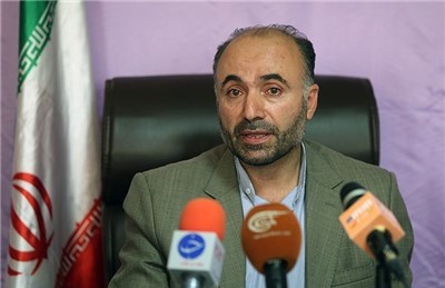با افراط و تفریط برخورد شود