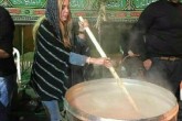 حضور بانوان باپوشش های غیرمتعارف در عزاداری امام حسین(ع)  <img src="/images/picture_icon.gif" width="16" height="13" border="0" align="top">