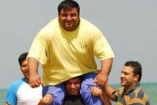 رضازاده اجازه نداد/سرپوش روي گاف زنگنه!/نسبت واقعه 16 آذر و رفع حصر