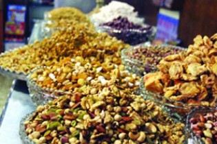 گرانی دلار آجیل شب یلدا را هم گران کرد