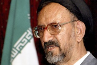 نامه دعایی به رهبرانقلاب و پاسخ ایشان به وی