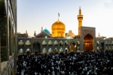 حضور سفیر چین در حرم امام رضا