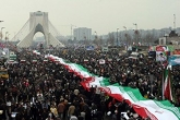 ایستگاه سلامت صلواتی در مسیر راهپیمایی 22 بهمن