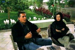 سوغاتی هیجان انگیز یزدی ها برای کروش و همسرش