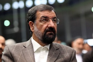 یک انقلابی به مردم خیانت نمی کند