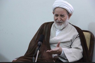یزدی: گول «یار امام خوش آمد» را نخورید