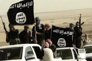 داعش 45 نفر را  از اعضایش را با یخچال اعدام کرد!