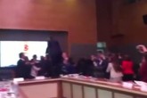 فیلم/زد و خورد نمایندگان در پارلمان ترکیه  <img src="/images/video_icon.gif" width="16" height="13" border="0" align="top">