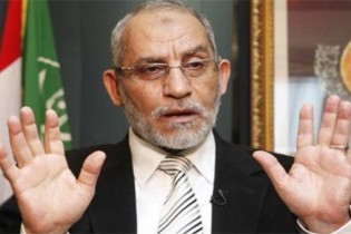 رهبر جنبش اخوان المسلمین به حبس ابد محکوم شد