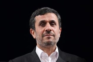 احمدی نژاد درباره مشایی اظهار نظر کرد