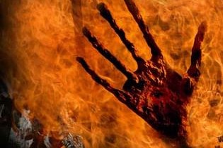 یک داعشی پدر و مادر خود را سر برید