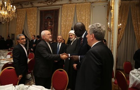 ظریف: باید اتحاد دنیای اسلام را نشان دهیم