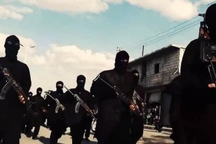 5 چاه نفت در موصل توسط داعش به آتش کشیده شد