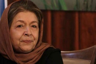 لیلی گلستان: آقای روحانی من به شما رای داده ام، رو سیاهم نکنید