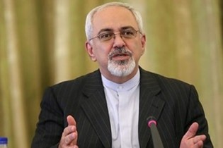 ظریف: شرکت‌کنندگان در نشست منافقین، مثل صدام آینده خود را به تروریست‌ها گره زده‌اند